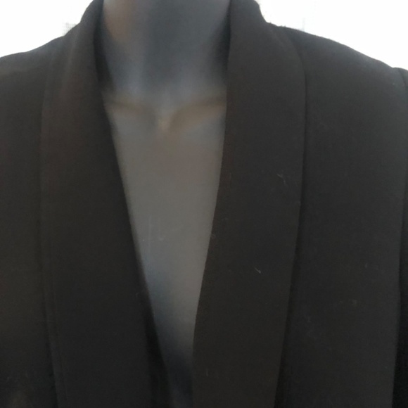 H & M black blazer size us small, Canada p. - Picture 3 of 8